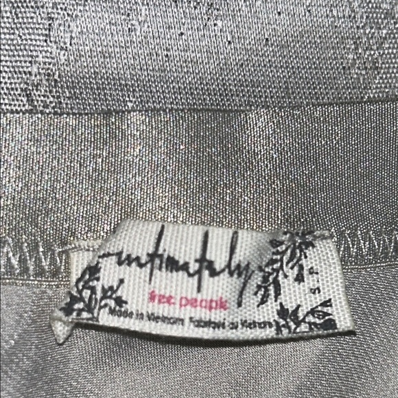 Chic Gray Pencil Skirt for Women - Picture 8 of 11